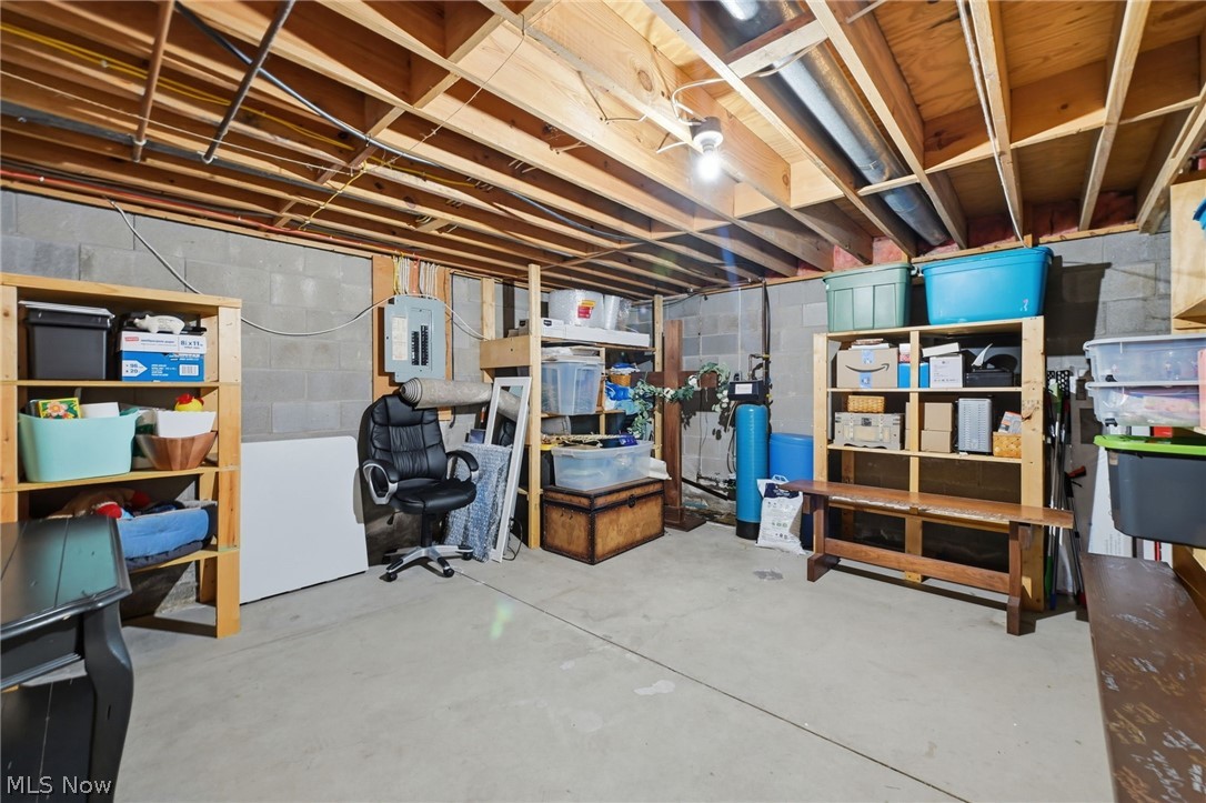 566 Tionesta Drive Dalton OH 44618