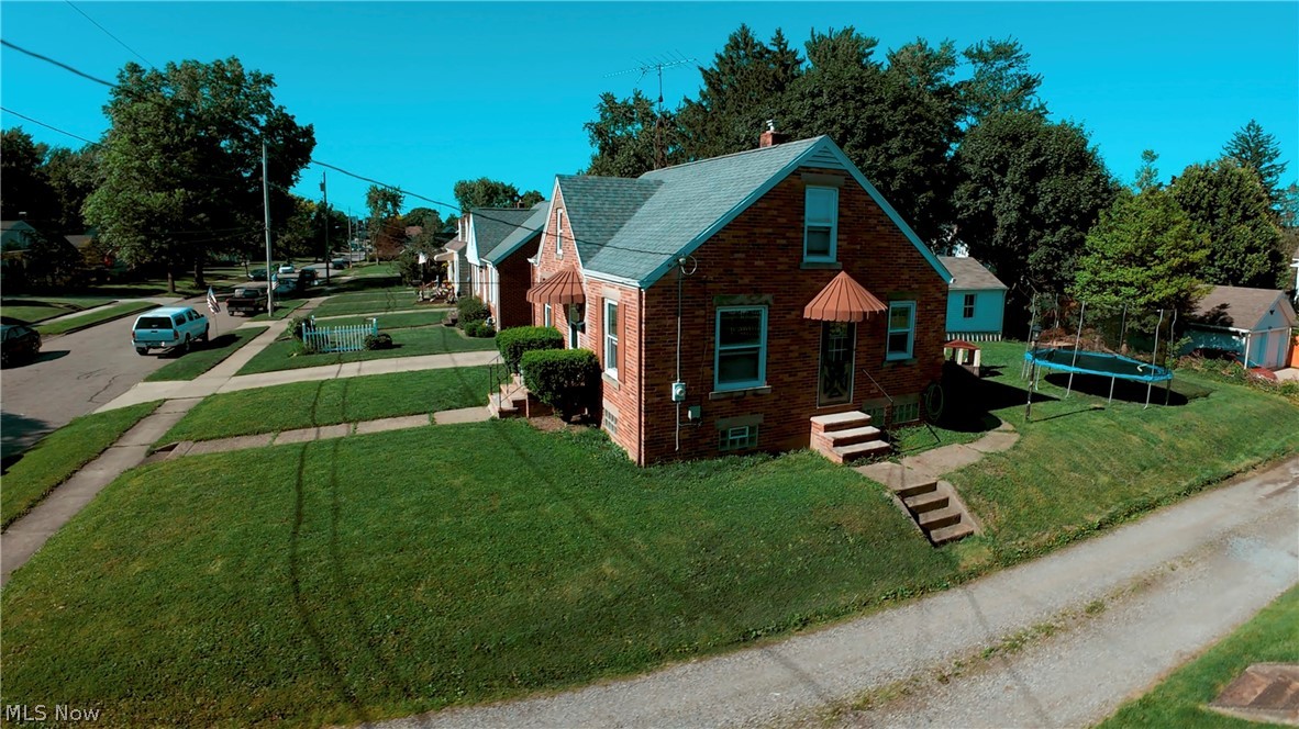 2414 Watson Avenue Alliance OH 44601