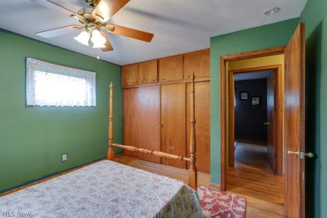 1568 Hagey Drive Barberton OH 44203