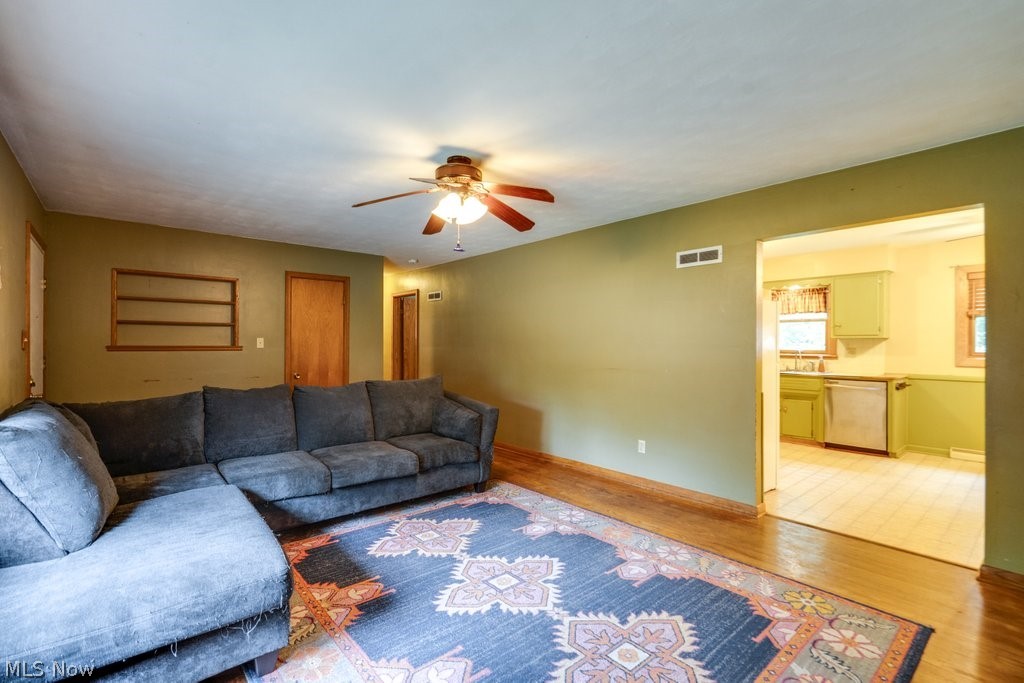 1568 Hagey Drive Barberton OH 44203