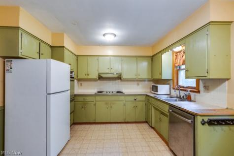 1568 Hagey Drive Barberton OH 44203