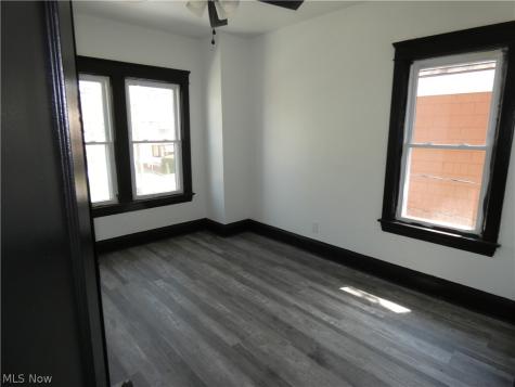 462 E 109th Street Cleveland OH 44108