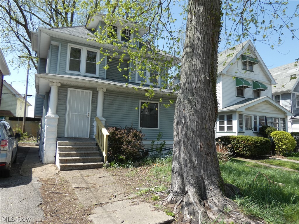 462 E 109th Street Cleveland OH 44108