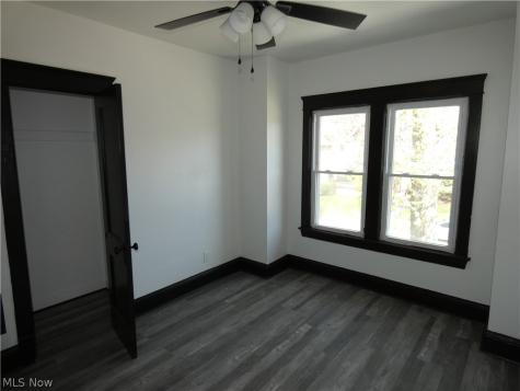 462 E 109th Street Cleveland OH 44108
