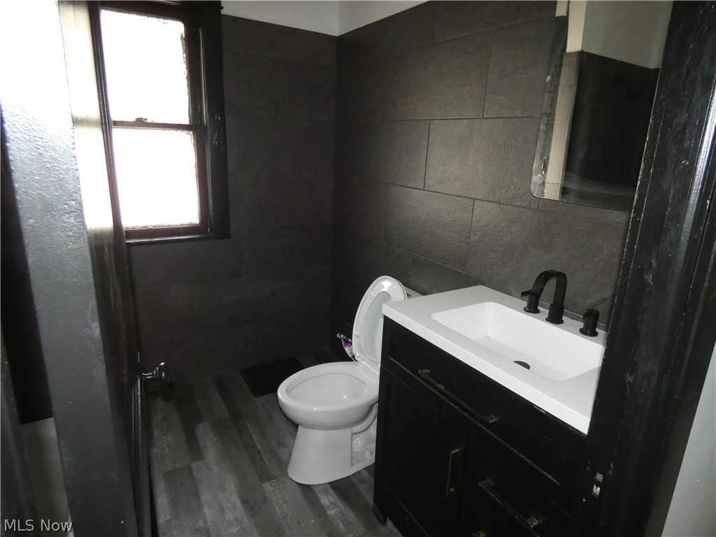 462 E 109th Street Cleveland OH 44108