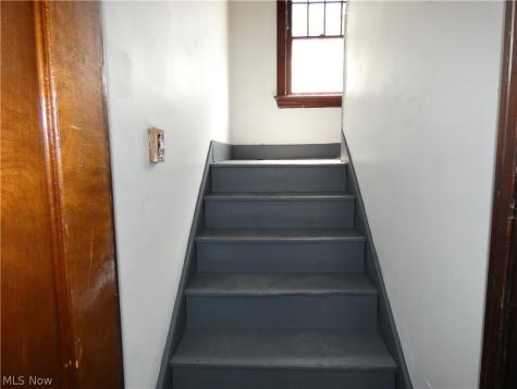 462 E 109th Street Cleveland OH 44108