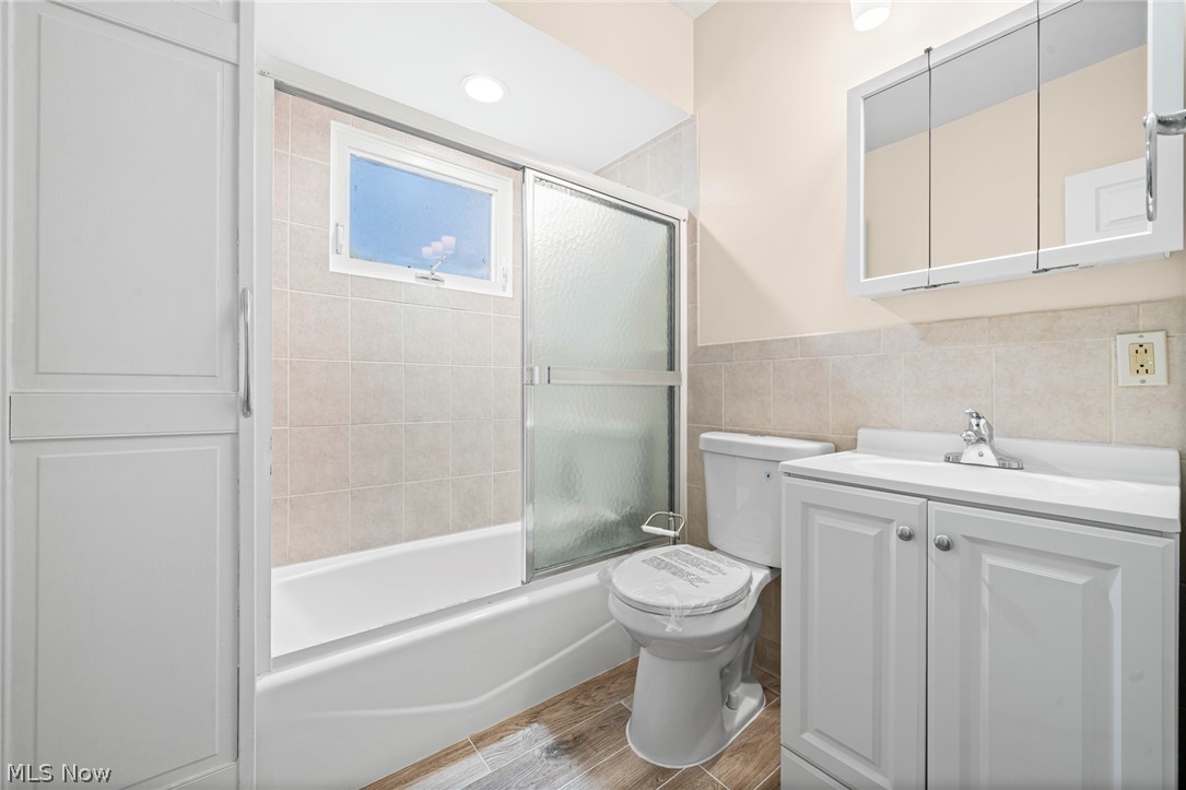 3276 W 130th Cleveland OH 44111