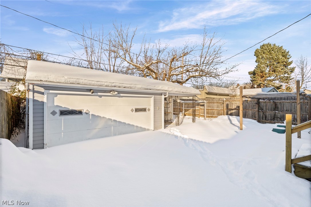 3276 W 130th Cleveland OH 44111