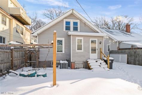 3276 W 130th Cleveland OH 44111