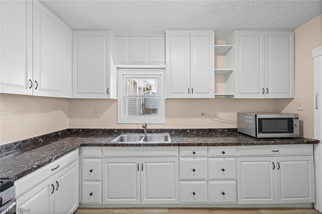 3276 W 130th Cleveland OH 44111
