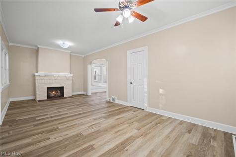 3276 W 130th Cleveland OH 44111