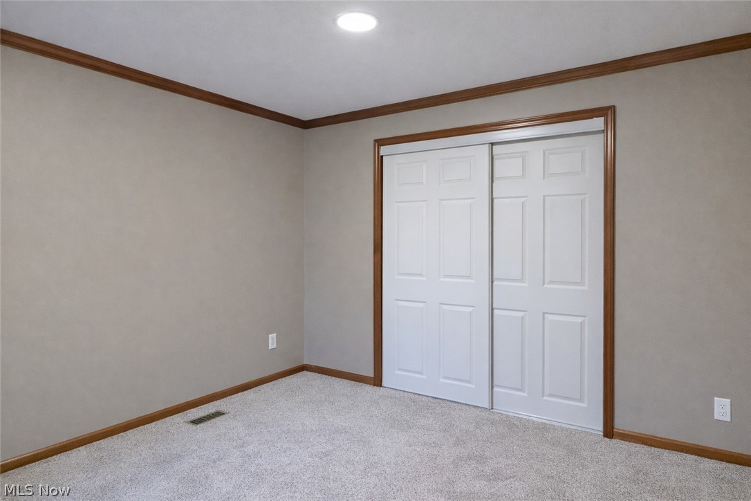 5802 Russia Road South Amherst OH 44001