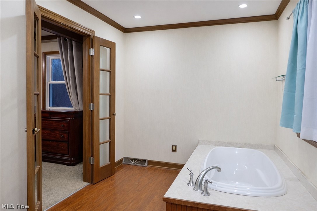 5802 Russia Road South Amherst OH 44001