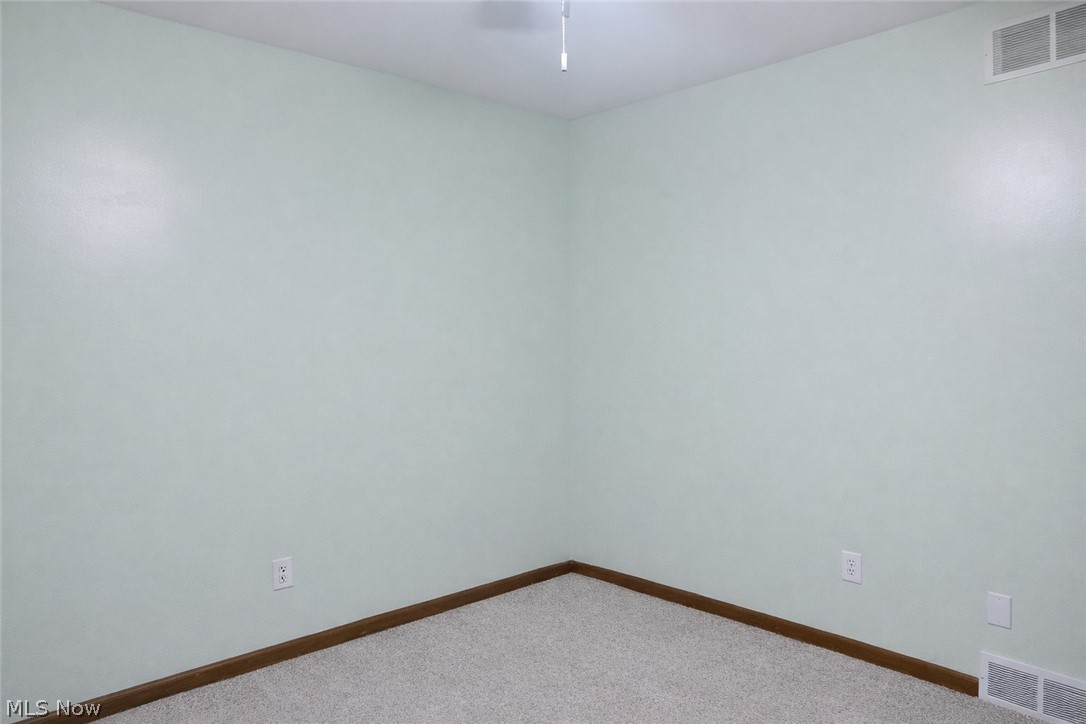 5802 Russia Road South Amherst OH 44001