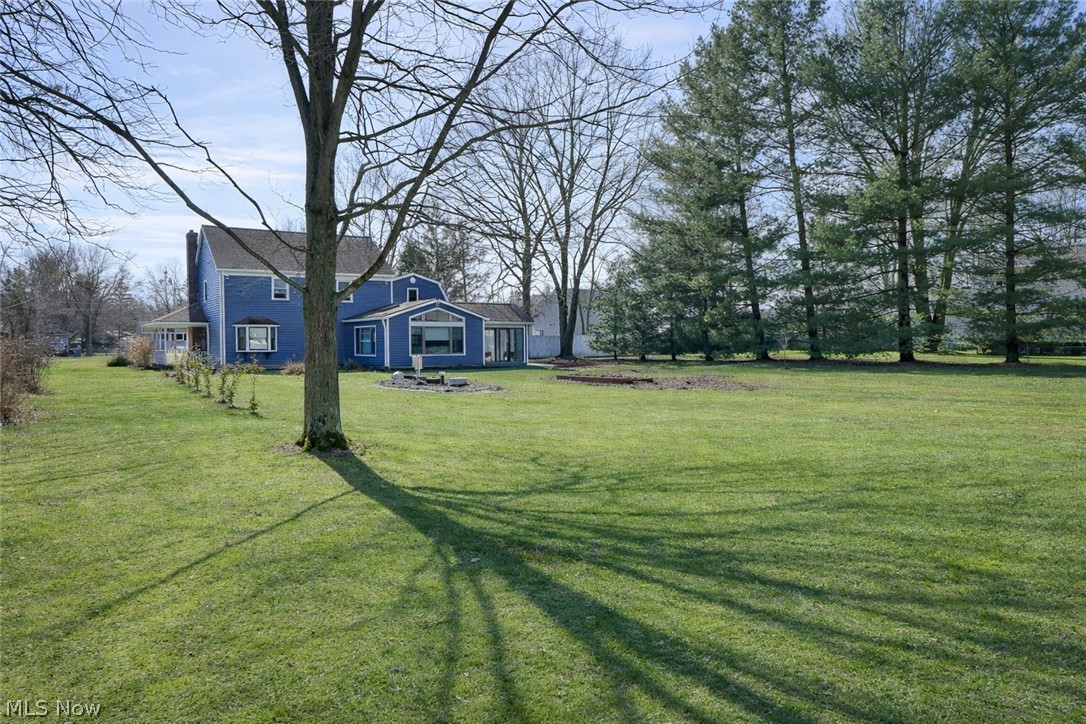 5802 Russia Road South Amherst OH 44001