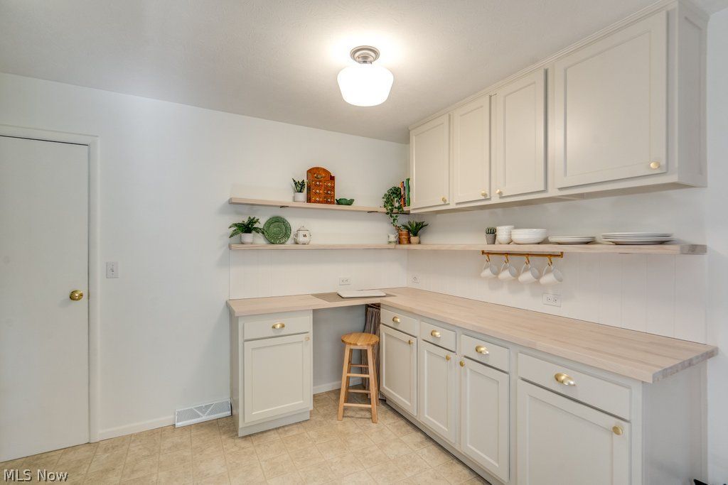 116 S Hayden Parkway Hudson OH 44236