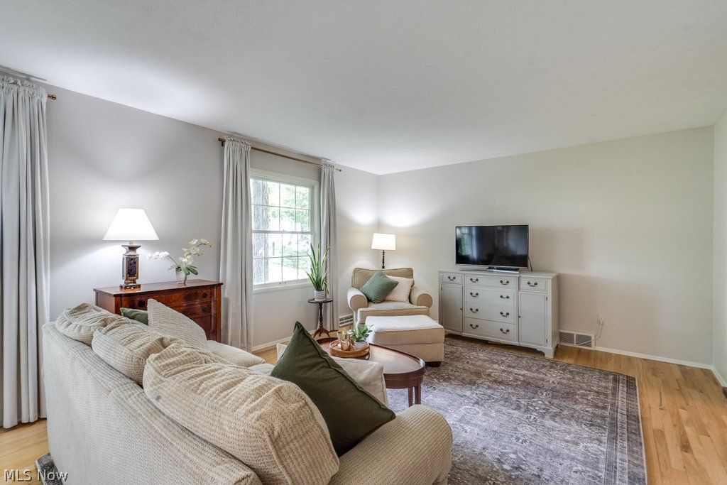116 S Hayden Parkway Hudson OH 44236