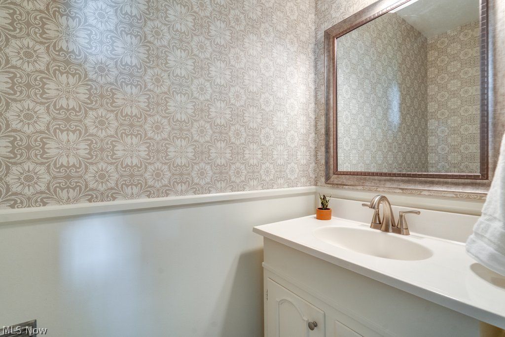 116 S Hayden Parkway Hudson OH 44236