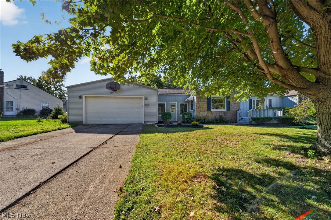 5949 Knollwood Drive Ashtabula OH 44004