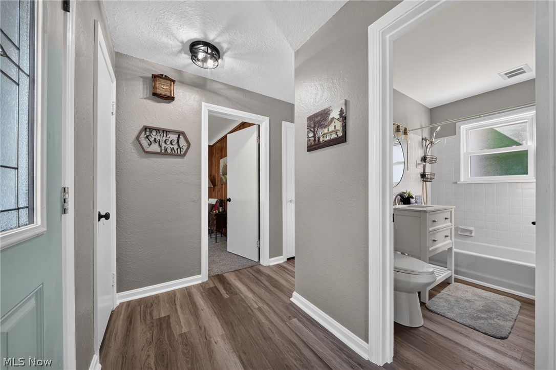 5949 Knollwood Drive Ashtabula OH 44004