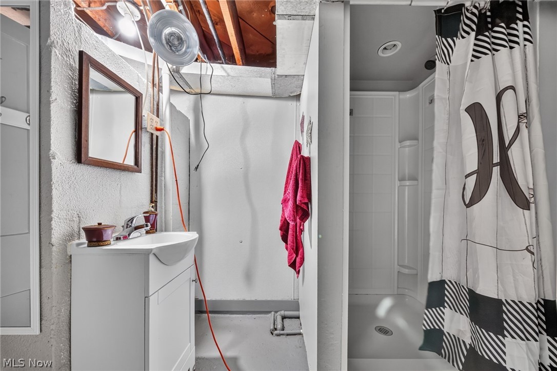 5949 Knollwood Drive Ashtabula OH 44004