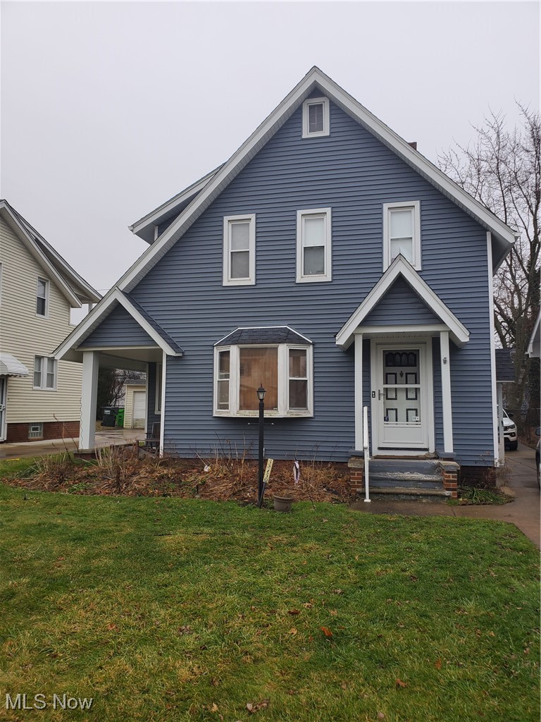 13710 Thornhurst Avenue Garfield Heights OH 44105