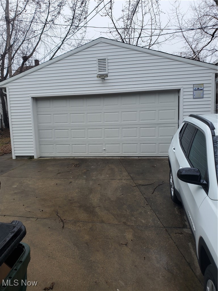 13710 Thornhurst Avenue Garfield Heights OH 44105