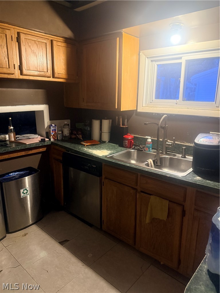 13710 Thornhurst Avenue Garfield Heights OH 44105