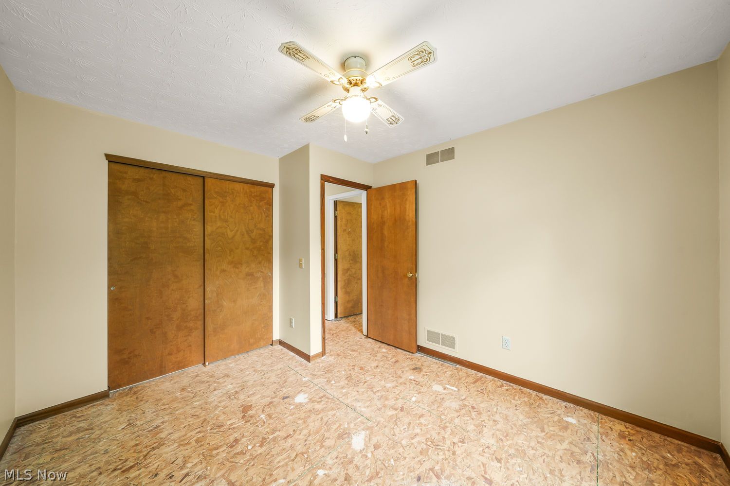 10703 Jones Road Diamond OH 44412