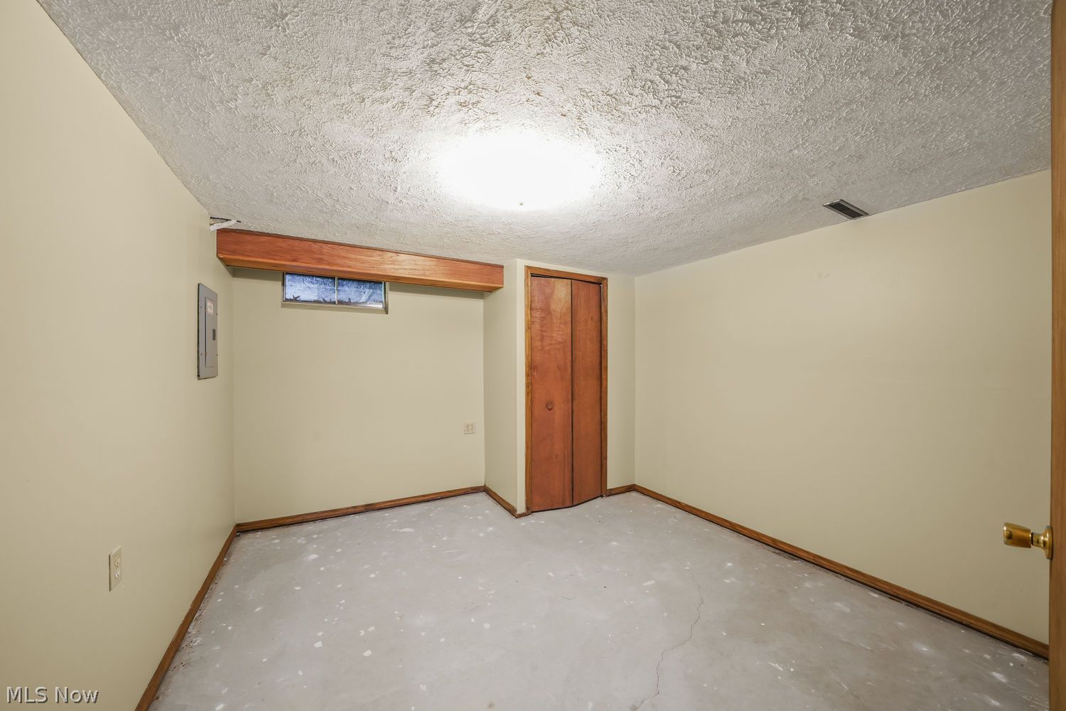 10703 Jones Road Diamond OH 44412