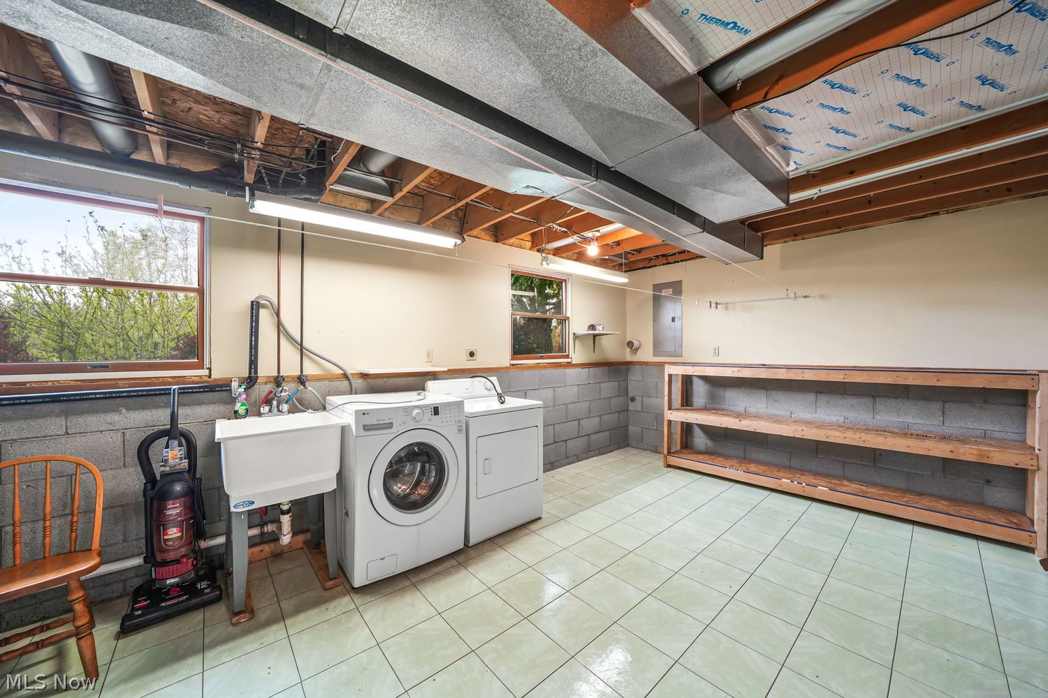 10703 Jones Road Diamond OH 44412