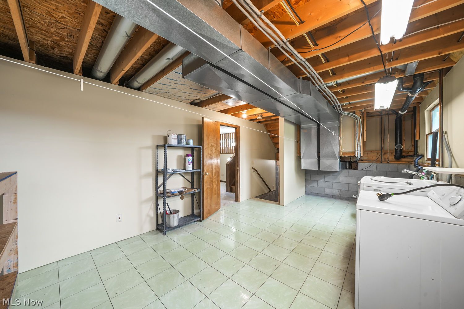 10703 Jones Road Diamond OH 44412