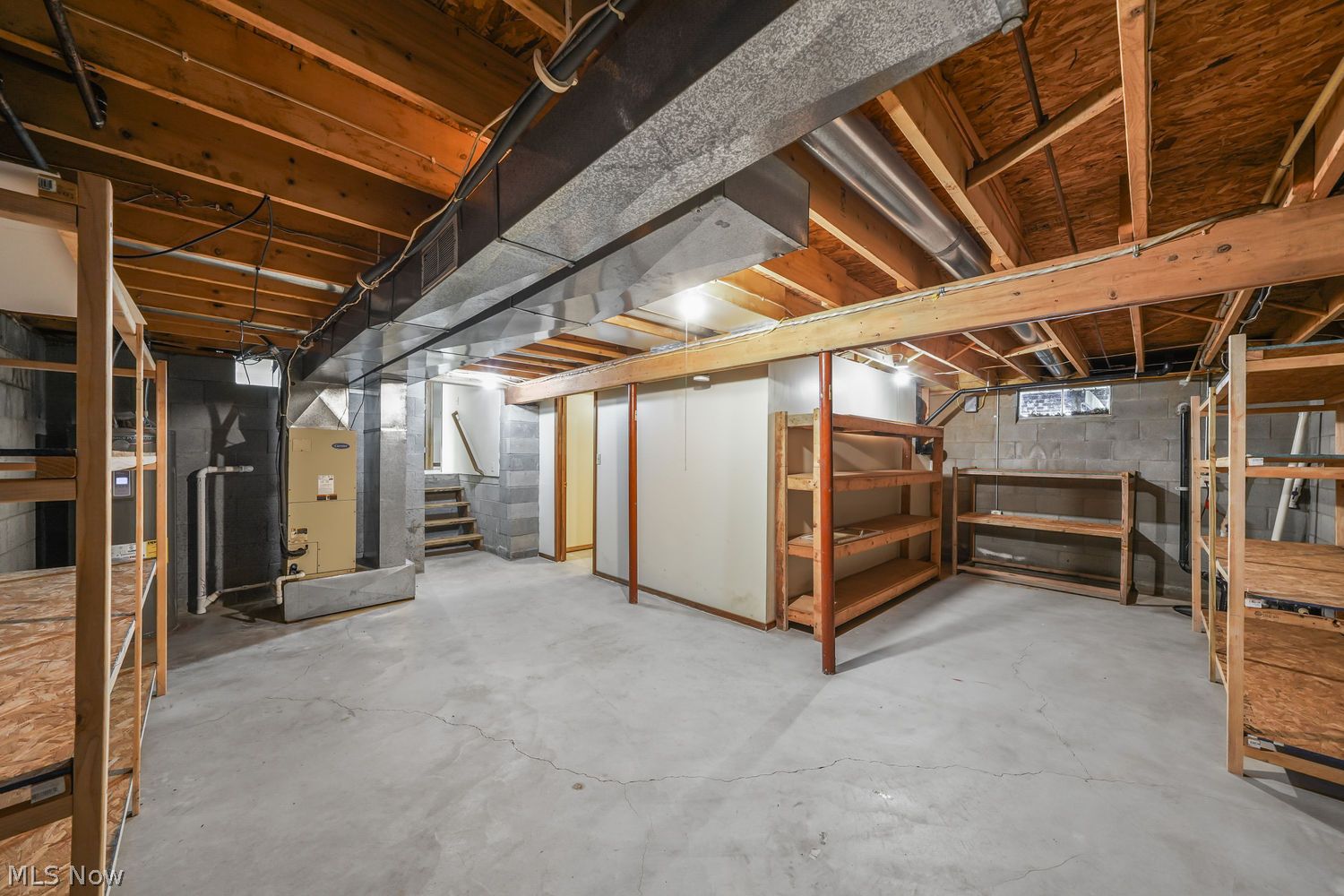 10703 Jones Road Diamond OH 44412