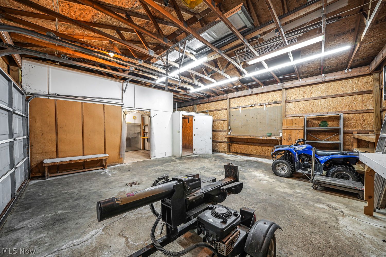 10703 Jones Road Diamond OH 44412