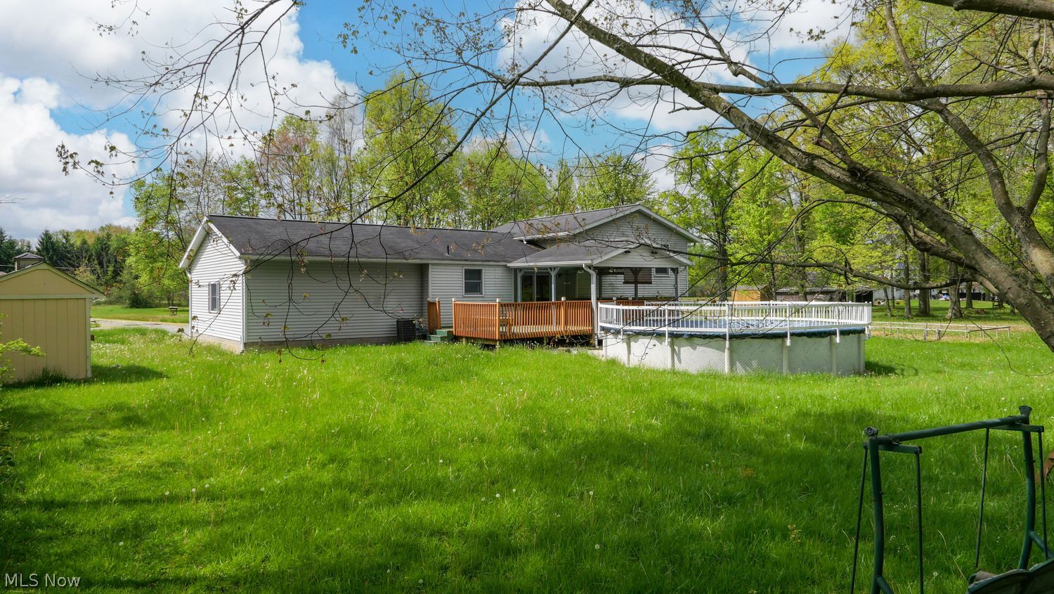 10703 Jones Road Diamond OH 44412