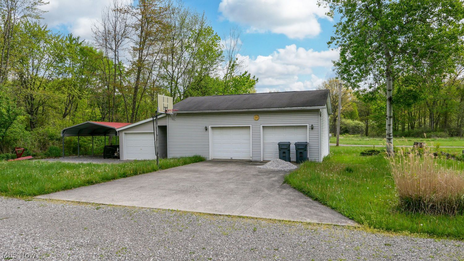 10703 Jones Road Diamond OH 44412
