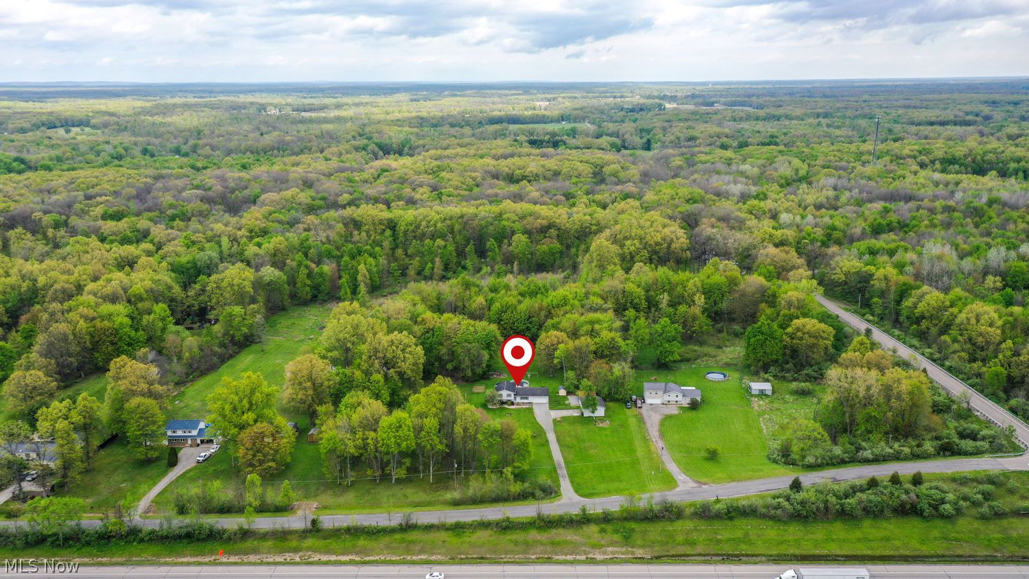 10703 Jones Road Diamond OH 44412