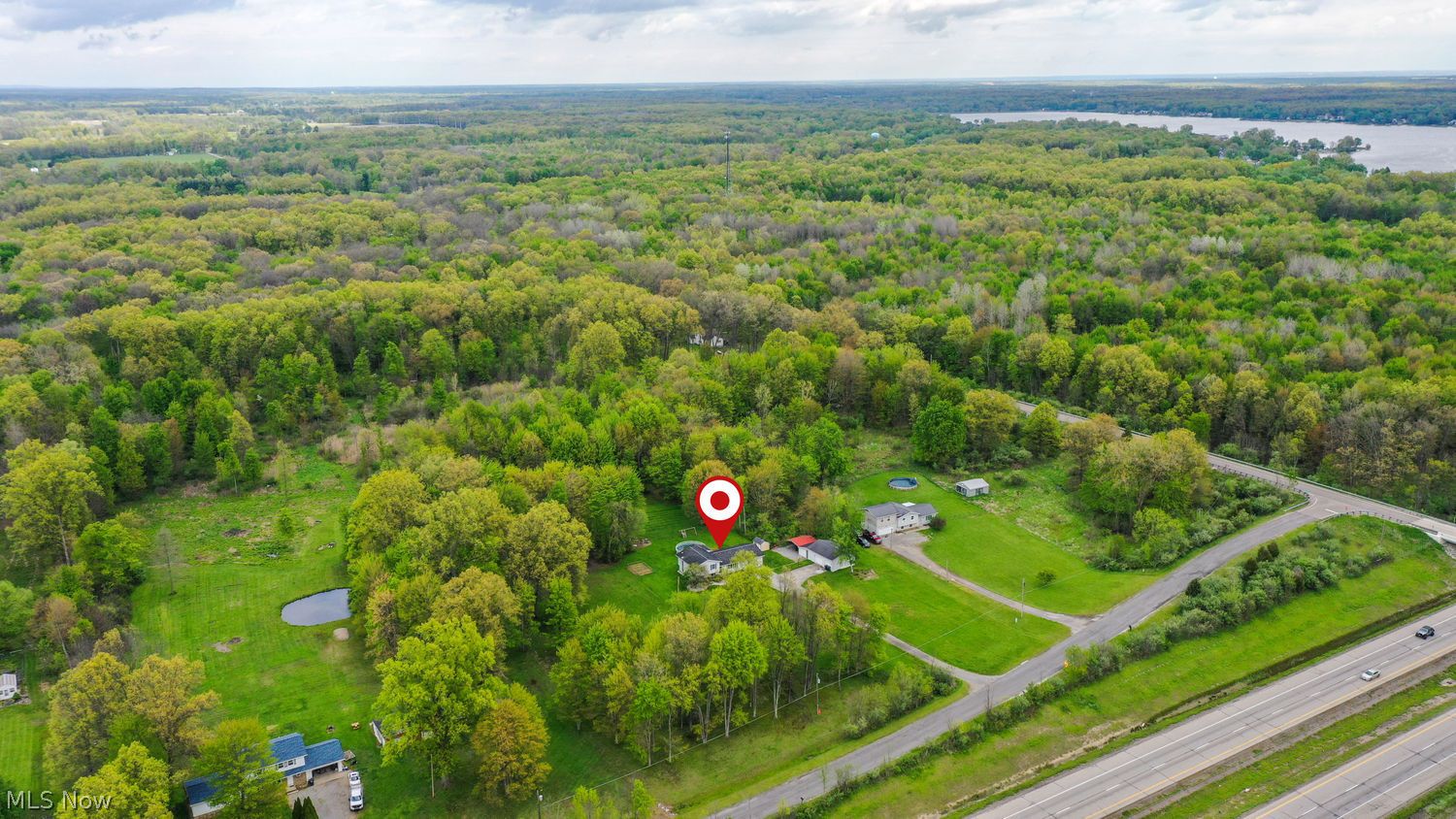 10703 Jones Road Diamond OH 44412