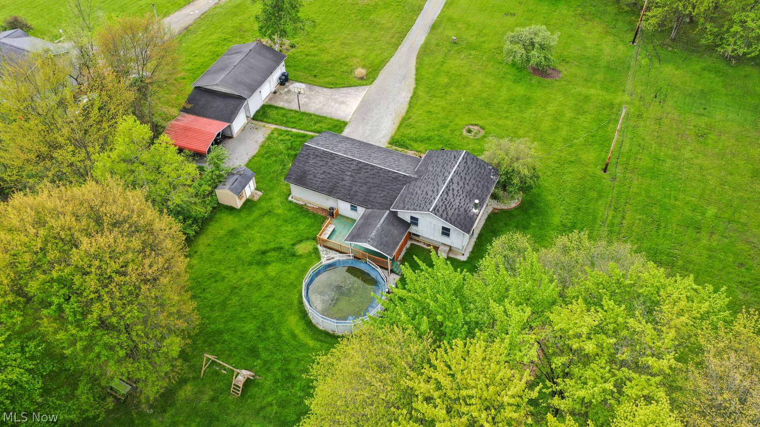 10703 Jones Road Diamond OH 44412