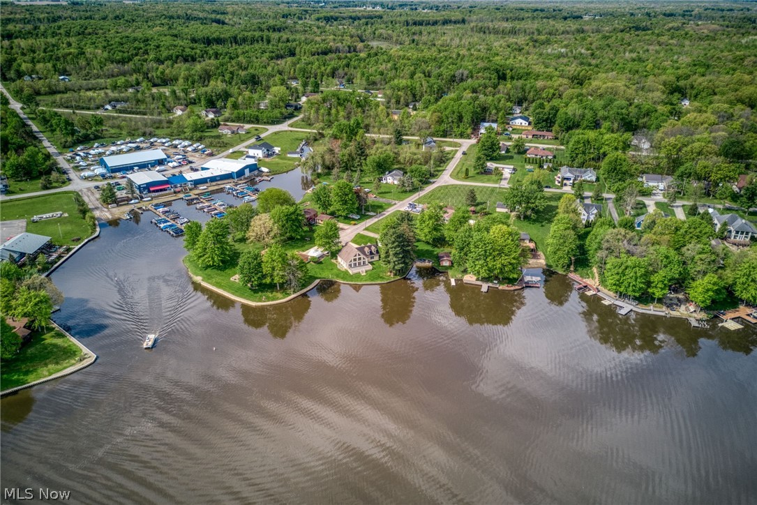 483 Owl Point Roaming Shores OH 44084