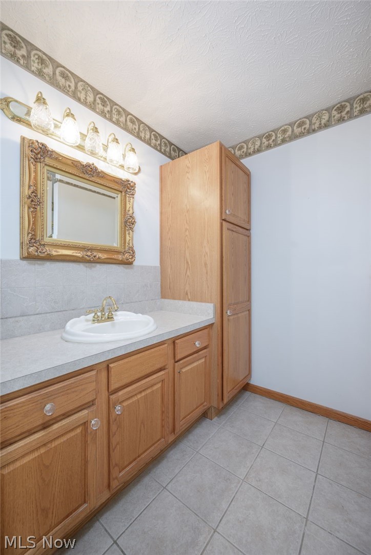 483 Owl Point Roaming Shores OH 44084