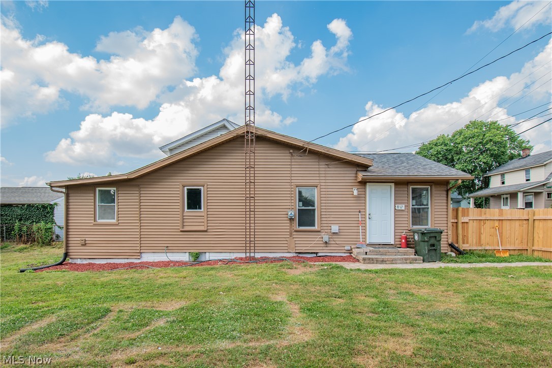 817 Halter Court NW Canton OH 44708