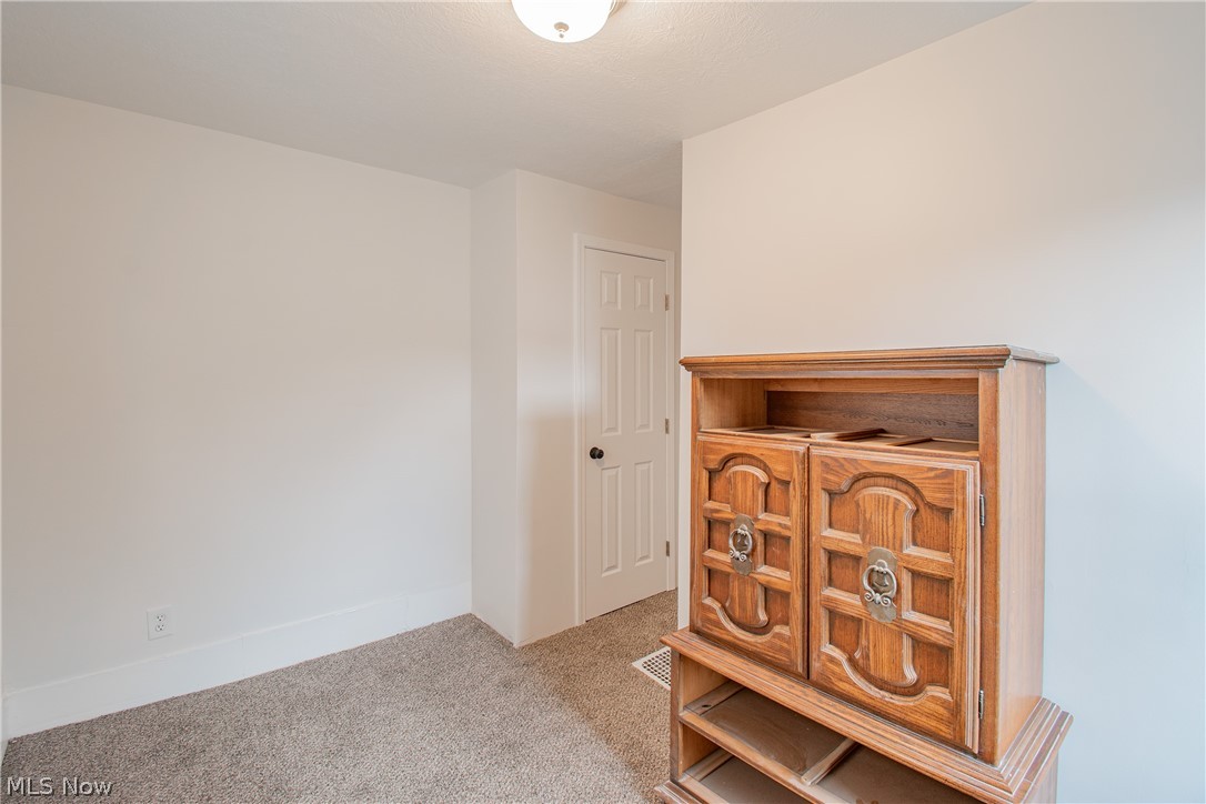 817 Halter Court NW Canton OH 44708