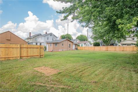 817 Halter Court NW Canton OH 44708