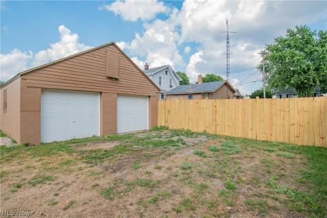817 Halter Court NW Canton OH 44708