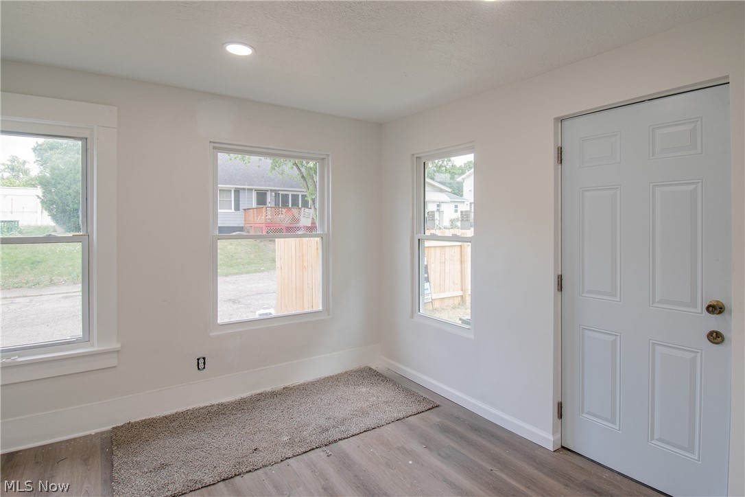 817 Halter Court NW Canton OH 44708