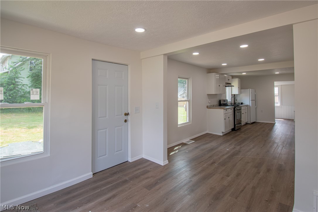 817 Halter Court NW Canton OH 44708