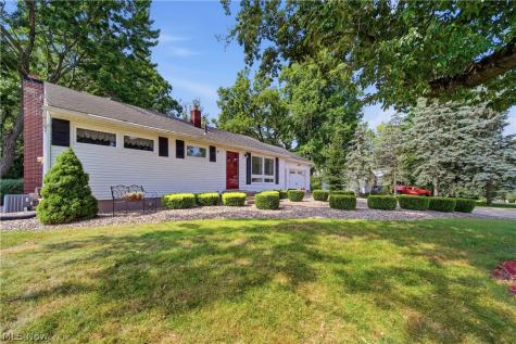 3838 Linda Street NW North Canton OH 44720