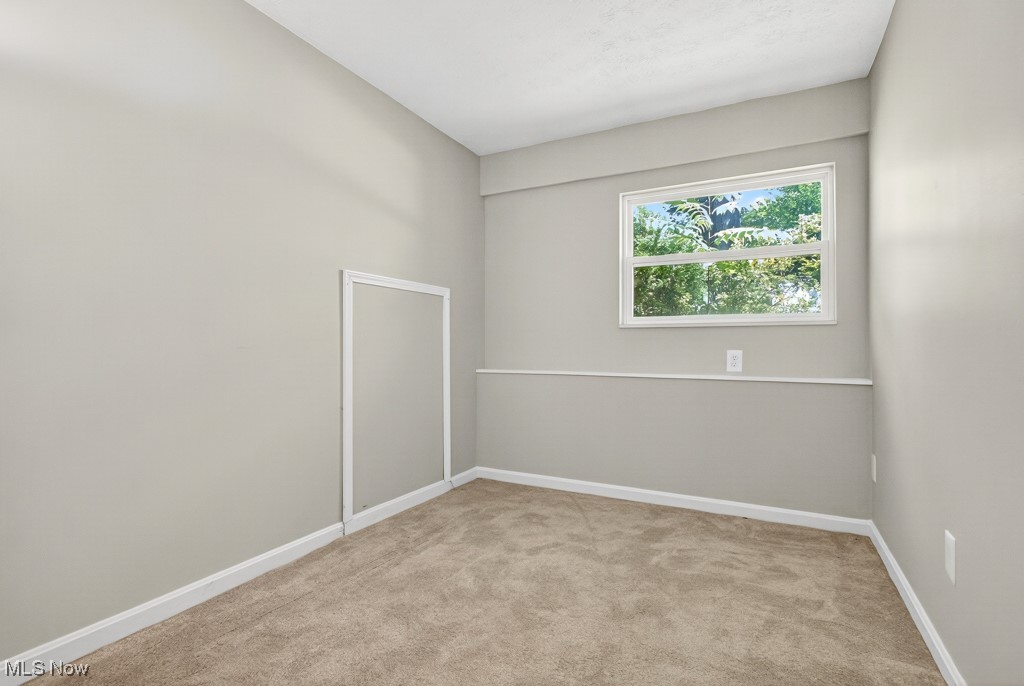 308 N Hambden Street Chardon OH 44024