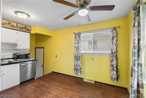 64 Kreiner Avenue Akron OH 44312
